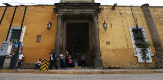 Los Hospitales Civiles refuerzan su atención a pacientes con VIH