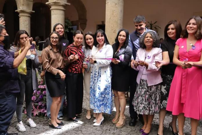 Recuerdan la lucha de las mujeres en el Palacio Legislativo de Jalisco