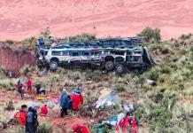 Al menos 25 fallecidos y 26 heridos en un nuevo accidente de carretera en Bolivia