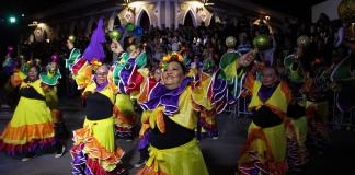 Más de 50 mil personas y 15 comparsas en el carnaval de Sayula