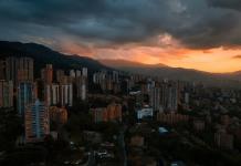 Necoclí en Colombia: del tránsito migratorio al renacer turístico