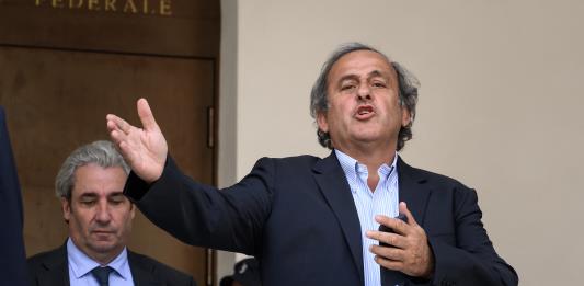 La FIFA me debía ese dinero, insiste Platini en su juicio