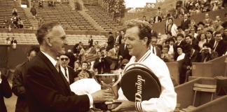 Fallece el extenista australiano Fred Stolle, doble vencedor de Grand Slam