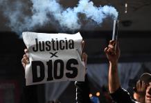 Vecinos del barrio de Dios en Buenos Aires quieren justicia por la muerte de Maradona