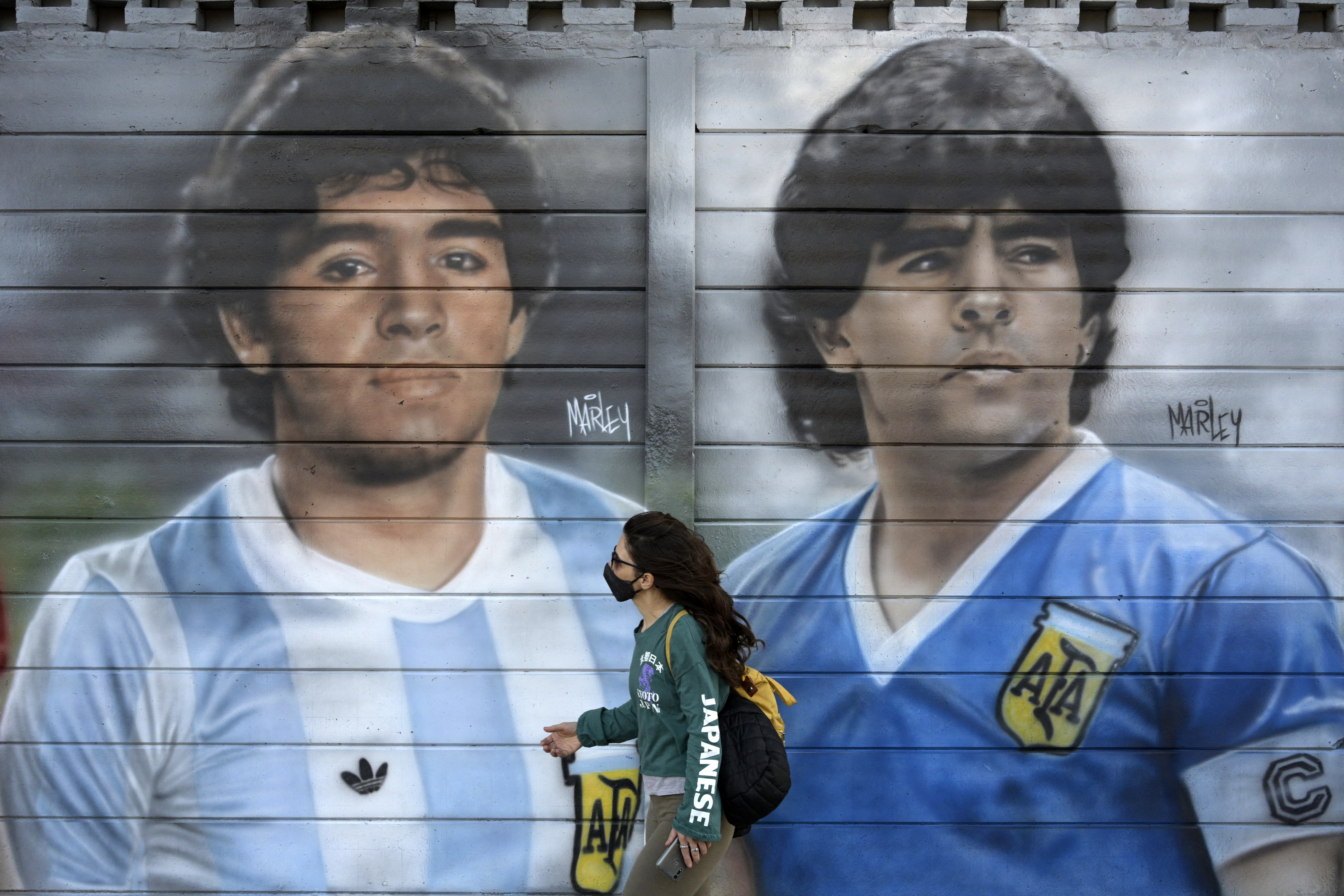 Vecinos del barrio de Dios en Buenos Aires quieren justicia por la muerte de Maradona