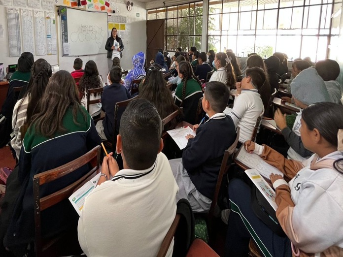 Prevención de Adicciones continúa impartiendo talleres en instituciones educativas