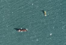 Gránulos de plástico en el agua y en el litoral tras la colisión en el mar del Norte