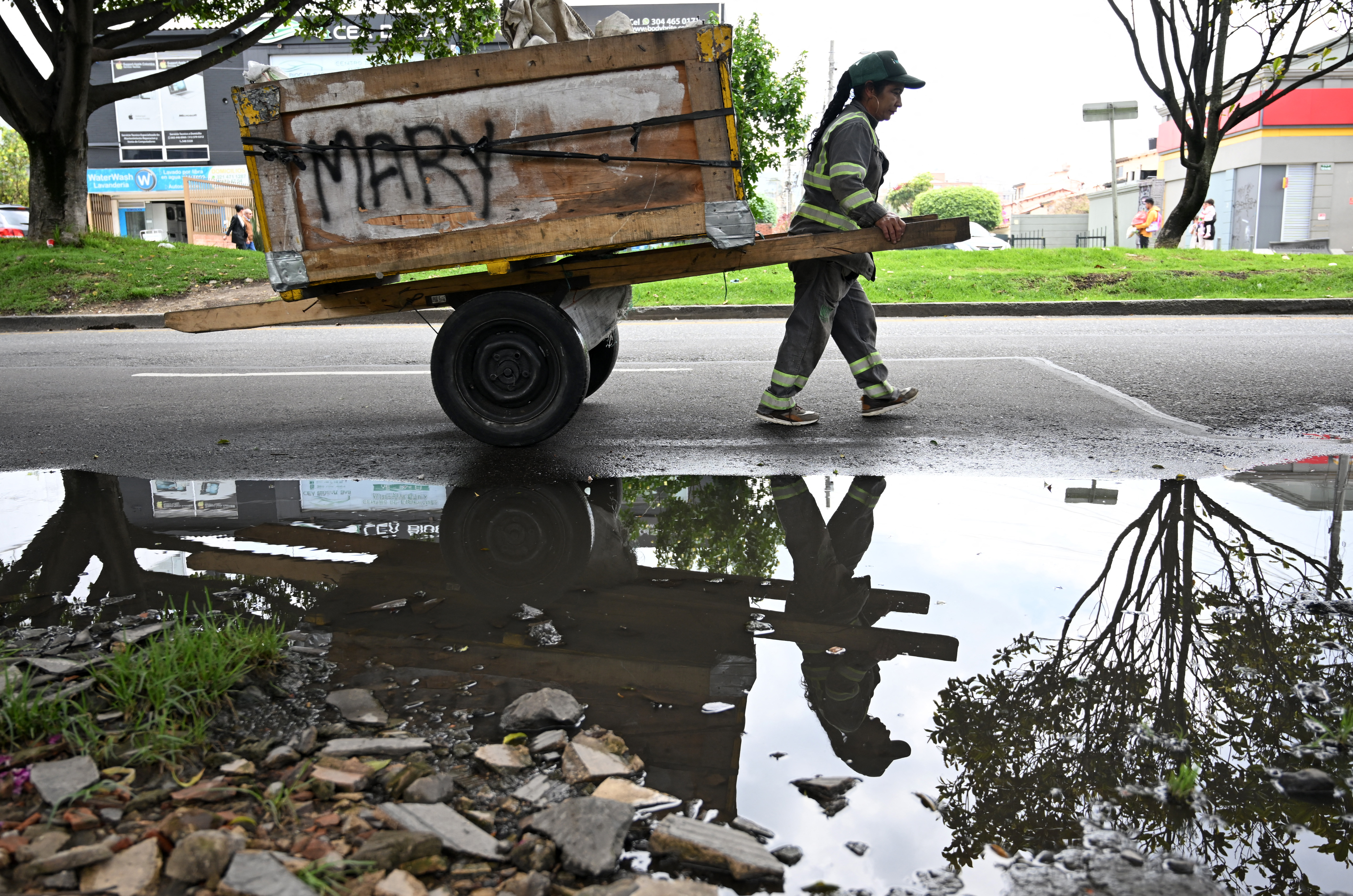 Marce, la youtuber que da voz a los recicladores en Colombia