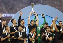 2-1. México, con doblete de Raúl Jiménez, alza su primera Liga de Naciones de la Concacaf