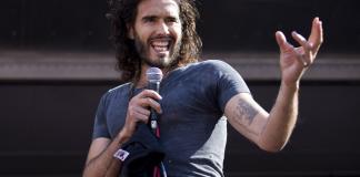 Acusado de violación el humorista y actor británico Russell Brand
