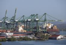 El Canal de Panamá licitará un proyecto para el transporte de productos energéticos