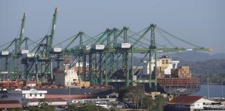 El Canal de Panamá licitará un proyecto para el transporte de productos energéticos