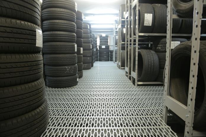 México afirma que el paro de automotriz Stellantis es temporal y no reducirá empleos