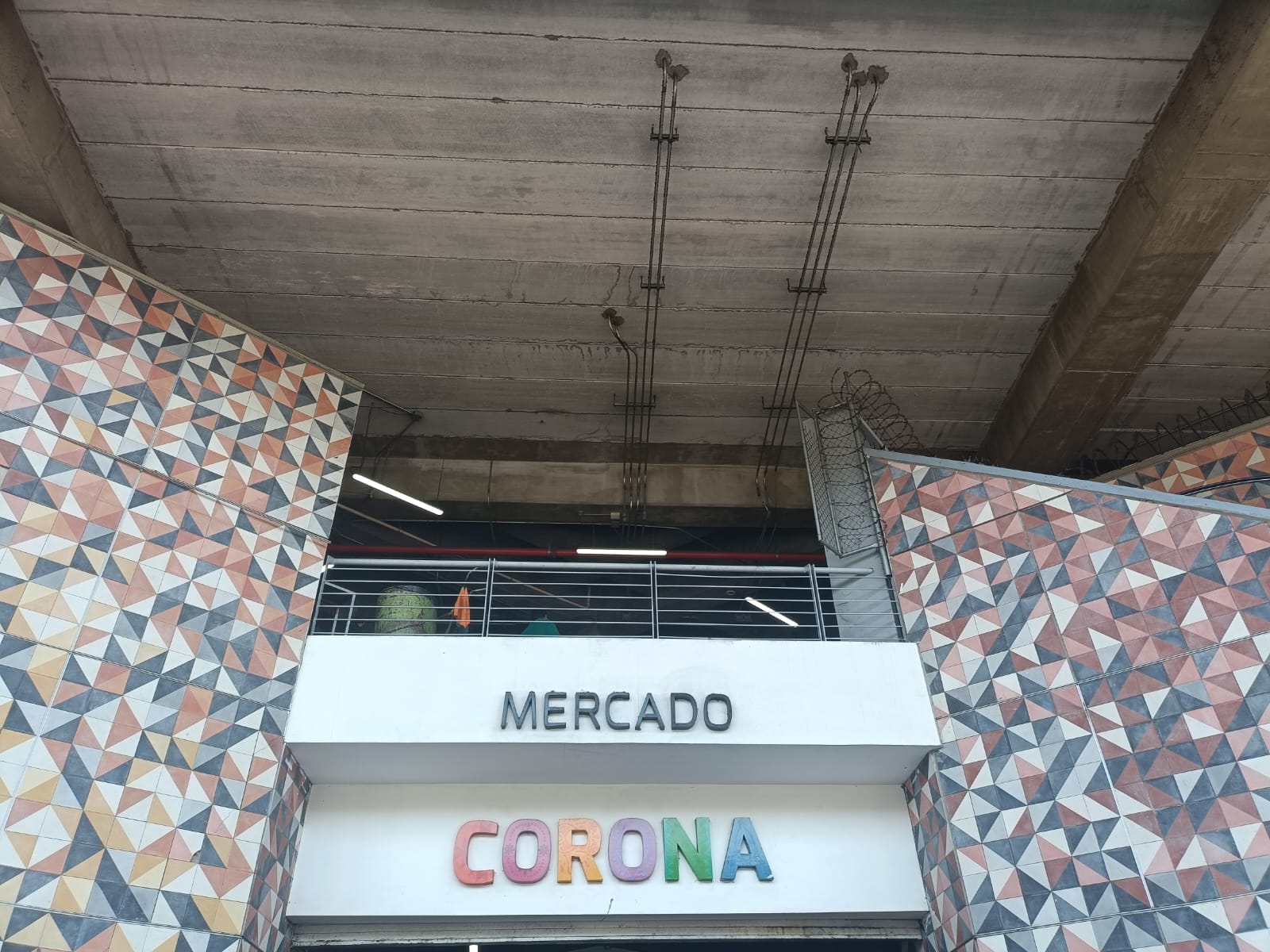 Anuncian inversión de 2.5 millones de pesos en el Mercado Corona Anuncian inversión de 2.5 millones de pesos en el Mercado Corona