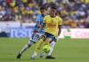 El uruguayo Brian Rodríguez y el chileno Diego Valdés, bajas por lesión