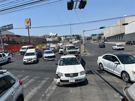 Ahora en Camino Real a Colima, cambios en señalización de velocidad generan confusión entre automovilistas Ahora en Camino Real a Colima, cambios en señalización de velocidad generan confusión entre automovilistas