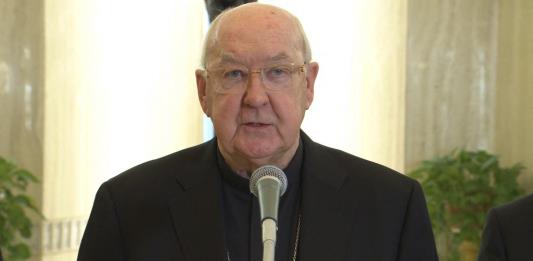 El camarlengo, el fiel colaborador del papa que administra la Iglesia tras su muerte