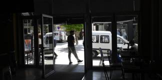 Hospitales españoles paralizan actividad no urgente para garantizar la asistencia esencial