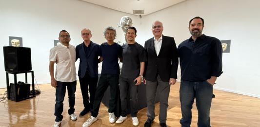 El Infeliz, artista plástico, transforma la fealdad en belleza en su nueva exposición en el MURA