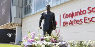 Con arreglo floral y película, rinden homenaje a la memoria de Raúl Padilla en su natalicio