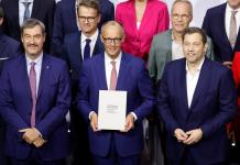 Conservadores y socialdemócratas firman su contrato de gobierno en Alemania