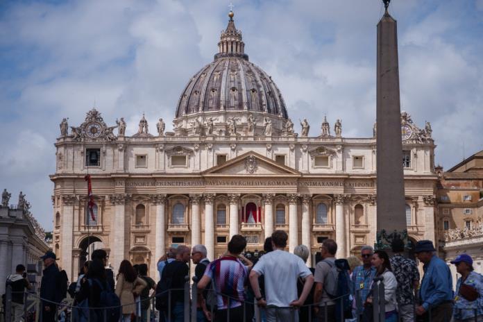 Todos los cardenales electores están en Roma para elegir al sucesor de Francisco