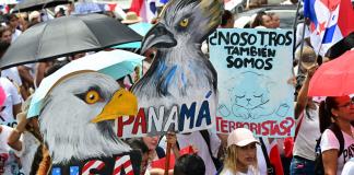 Miles marchan en Panamá contra presencia militar de EEUU y reapertura de mina