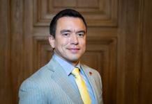 Estamos abiertos a dialogar con México pero con condiciones, dice a AFP presidente de Ecuador