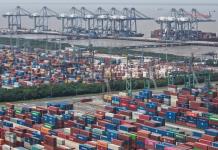 Exportaciones chinas aumentan un 8,1% en abril pese a guerra comercial con EEUU