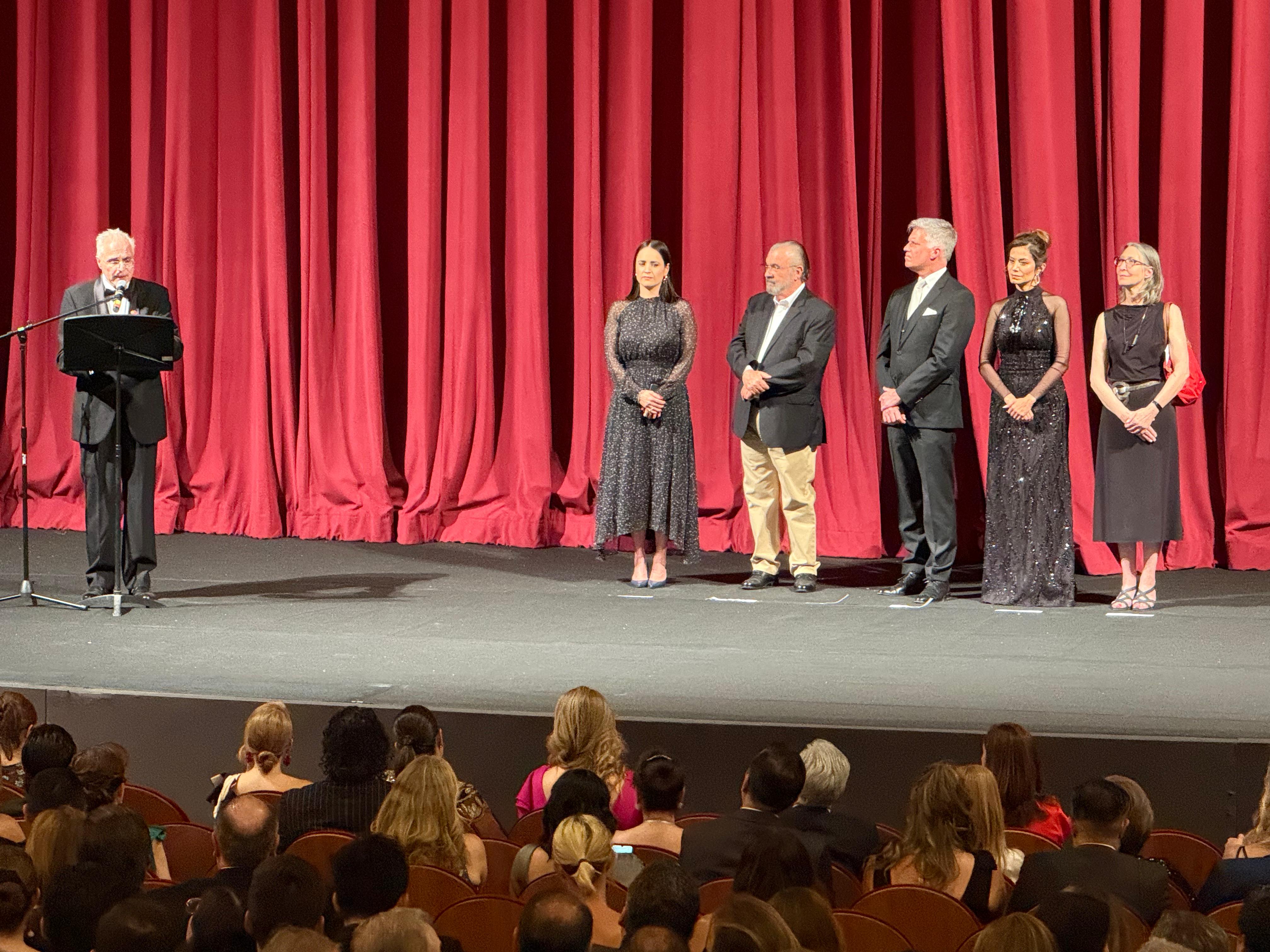 La edición 28 de El Festival Cultural de Mayo inicia con danza canadiense en el Teatro Degollado La edición 28 de El Festival Cultural de Mayo inicia con danza canadiense en el Teatro Degollado