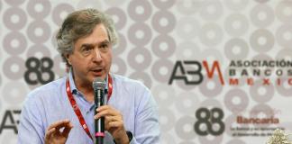 México saldría beneficiado del conflicto arancelario con políticas correctas, dice experto