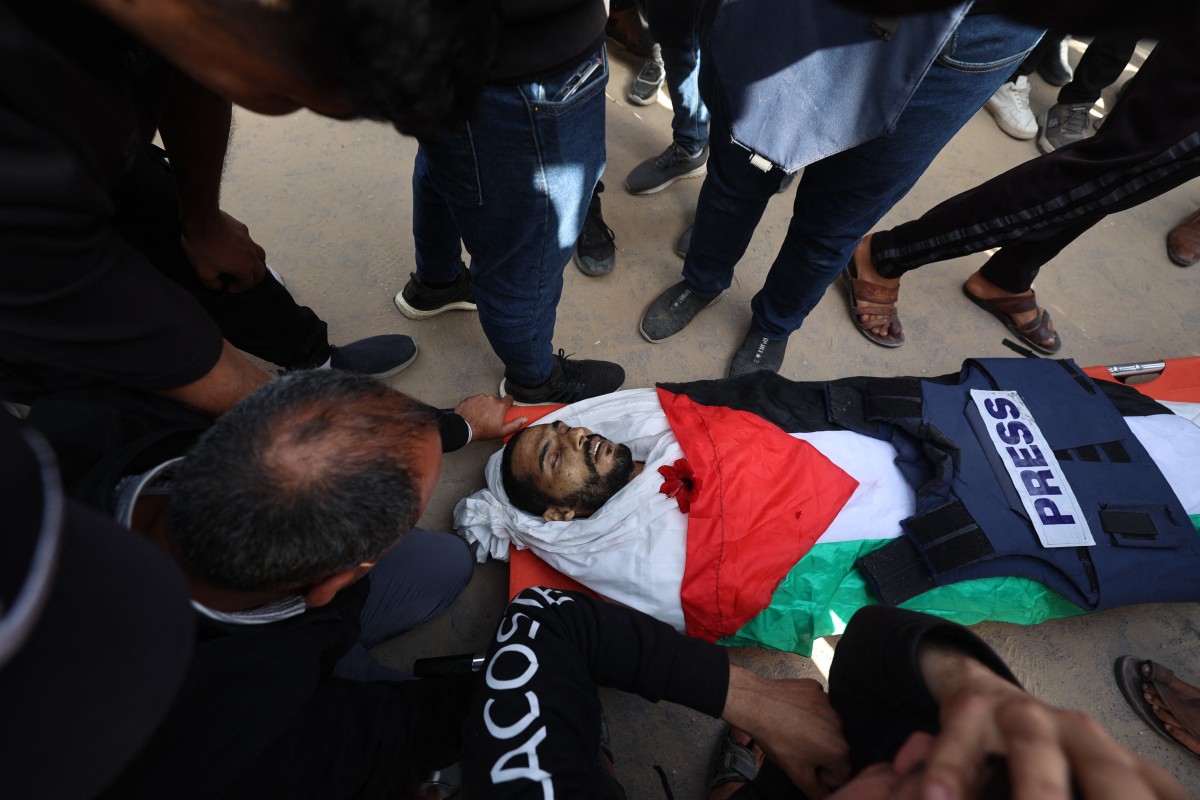 Israel bombardea un hospital en Gaza y Hamás reporta la muerte de un periodista ingresado Israel bombardea un hospital en Gaza y Hamás reporta la muerte de un periodista ingresado