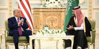 Trump inicia en Arabia Saudita una gira por el Golfo centrada en los acuerdos comerciales