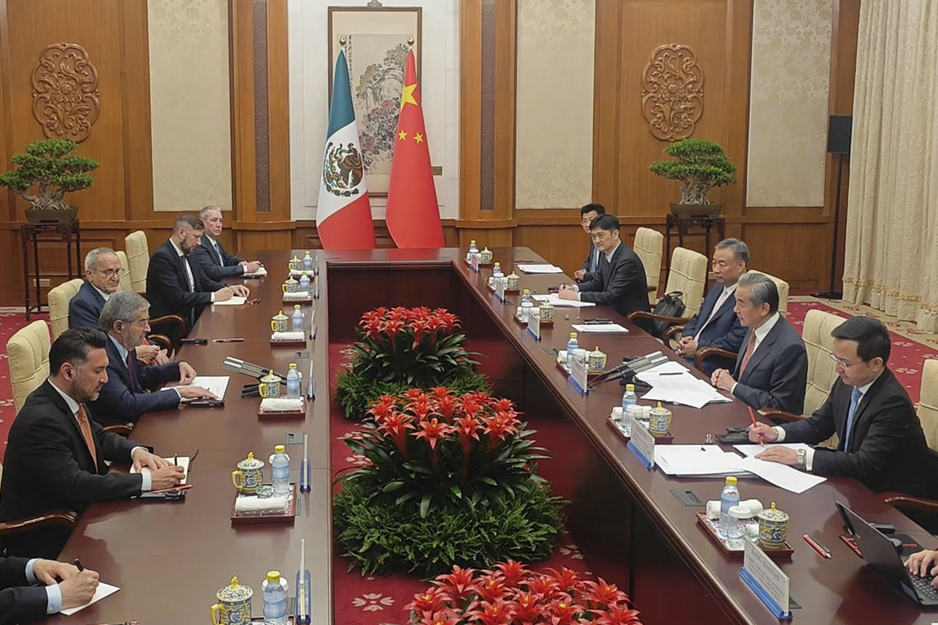 México destaca en Pekín la histórica relación comercial con China