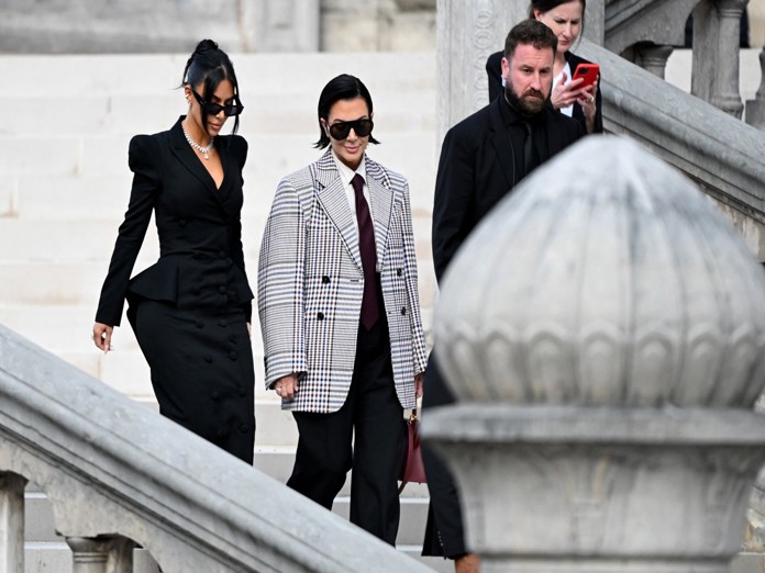 Uno de los atracadores de Kim Kardashian se presenta como un ladrón torpe Uno de los atracadores de Kim Kardashian se presenta como un ladrón torpe