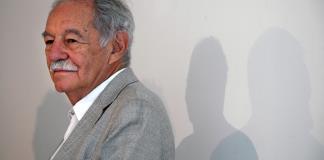 El Princesa de Asturias ensalza el universo humorístico del escritor español Eduardo Mendoza