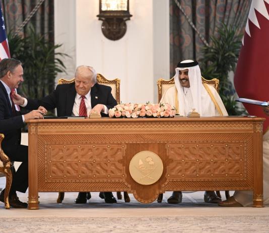 Trump pide a Siria que normalice relaciones con Israel tras levantar las sanciones