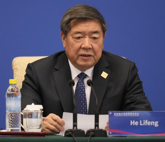 La rebaja arancelaria de China para los productos de EE.UU entra hoy en vigor