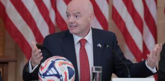 FIFA aspira a generar mil millones de dólares en Mundial femenino de 2031
