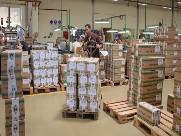 Los puros mecanizados de Cuba, el codiciado benjamín de los habanos Los puros mecanizados de Cuba, el codiciado benjamín de los habanos
