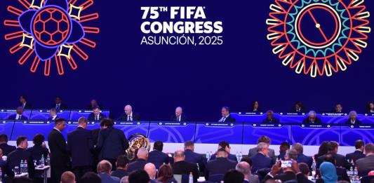Presidente de Conmebol pide en Congreso de FIFA que nadie quede afuera del Mundial 2030