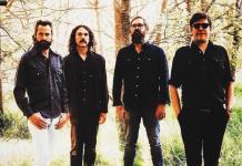 Inmigración detiene en un avión en EEUU a integrante mexicano de banda de rock