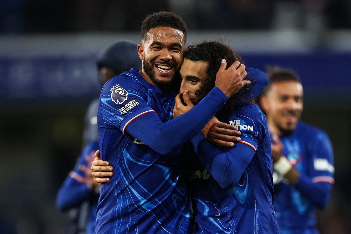 Chelsea derrota a Manchester United 1-0 y se mantiene en el top-5 de la Premier