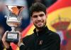 Alcaraz recuerda a Sinner quién es el rey de la tierra antes de Roland Garros