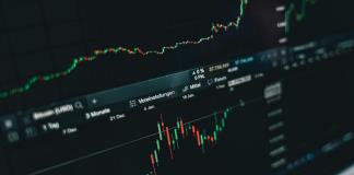 La Bolsa mexicana liga seis sesiones al alza y llega a las 58.493,39 unidades