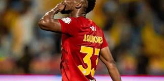 El mexicano Quiñones lidera con gol y asistencia la victoria del Al Qadisiya (3-1)