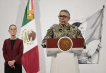 México confirma que piloto estadounidense era quien manejaba el buque escuela accidentado
