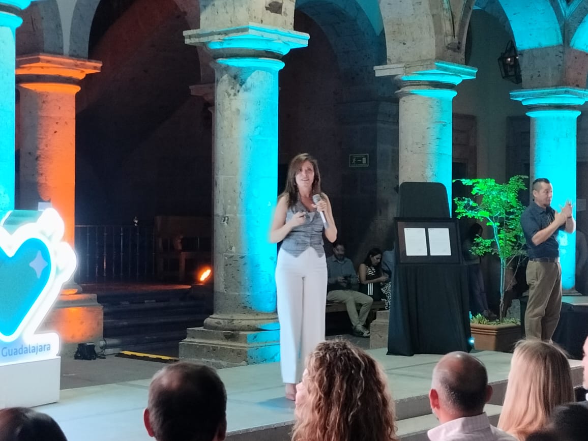 Con el plan de iluminación de Guadalajara prometen cuidado ambiental, crecimiento económico y seguridad Con el plan de iluminación de Guadalajara prometen cuidado ambiental, crecimiento económico y seguridad