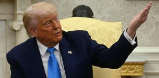 Trump promete multar a California por dejar competir a adolescente trans
