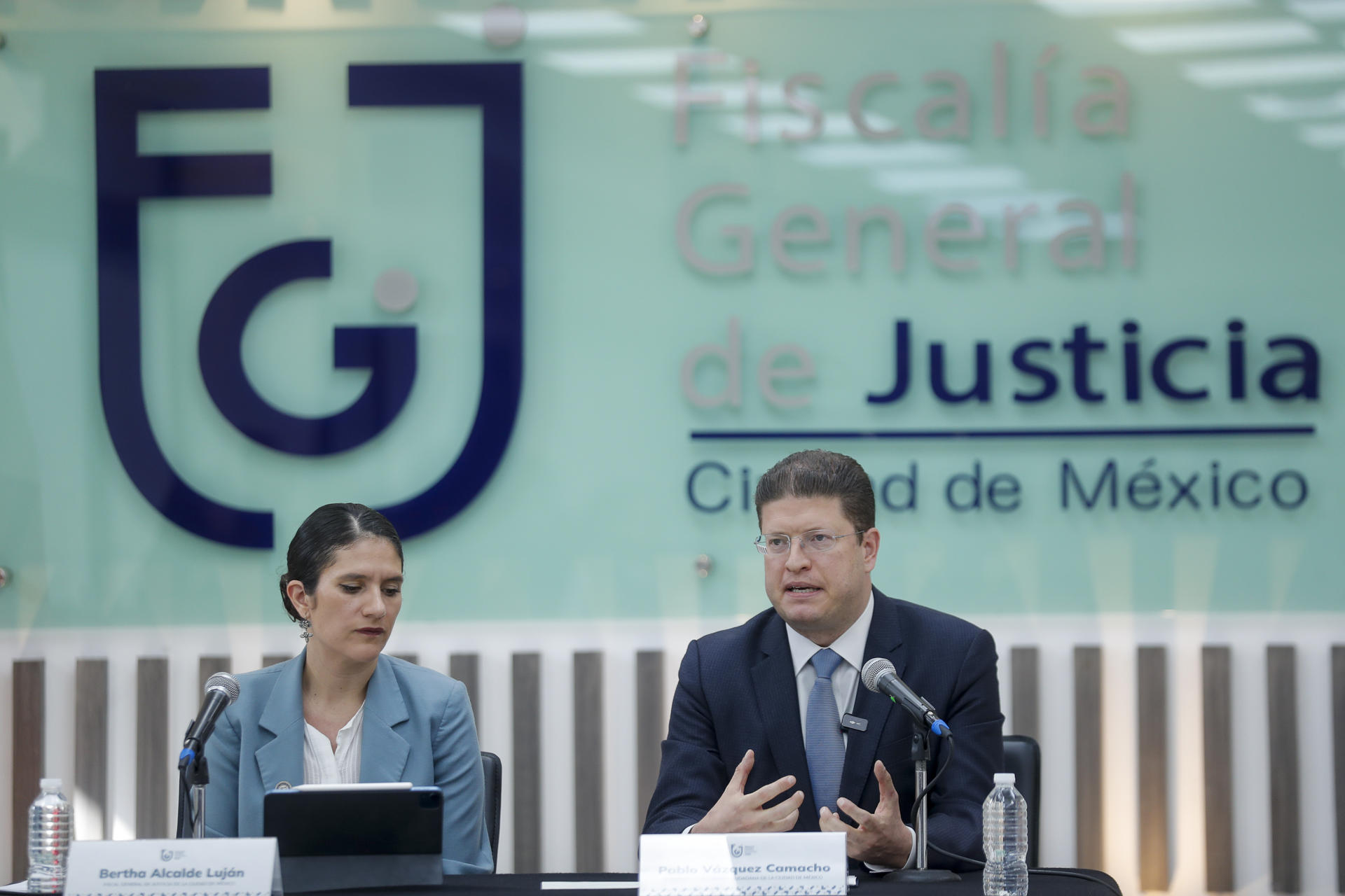 Fiscalía señala que al menos 4 personas participaron en crimen de funcionarios en México Fiscalía señala que al menos 4 personas participaron en crimen de funcionarios en México